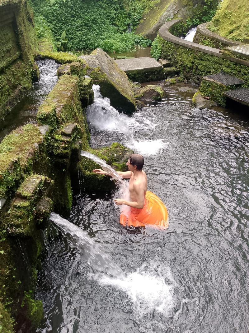 Mengening Temple Purification